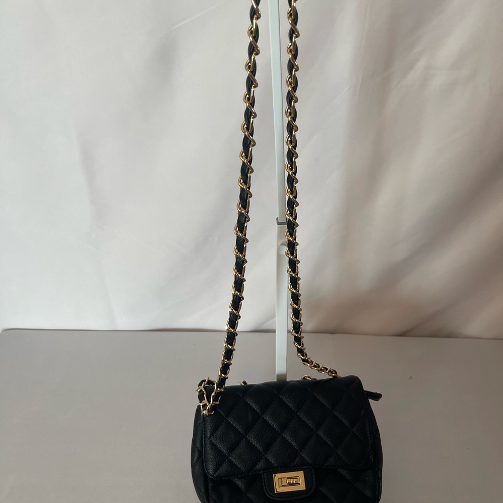 Quilted Black Chain-Handle Shoulder Bag - Picture 3 of 3